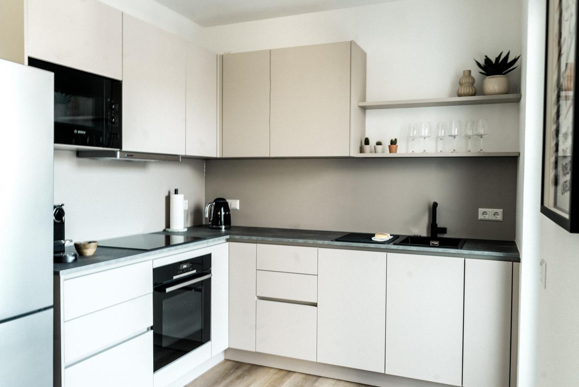 Sedan Apartments 군즈부르크 외부 사진